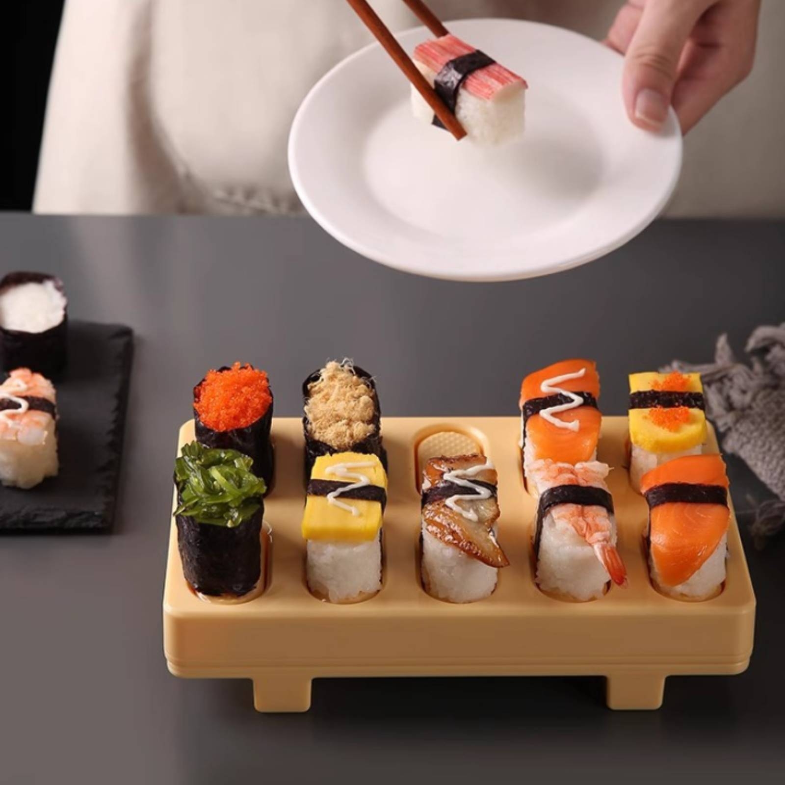 Kaşıklı Suşi Yapıcı 10 Bölmeli - Meal Prep Onigiri incelemesi ve fiyatı